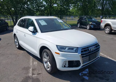 2018 Audi Q5 2.0T Premium/2.0T Tech Premium z USA, uszkodzony, nr VIN WA1BNAFY9J2220413